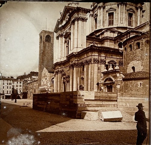 Italia brescia piazza del - italia,